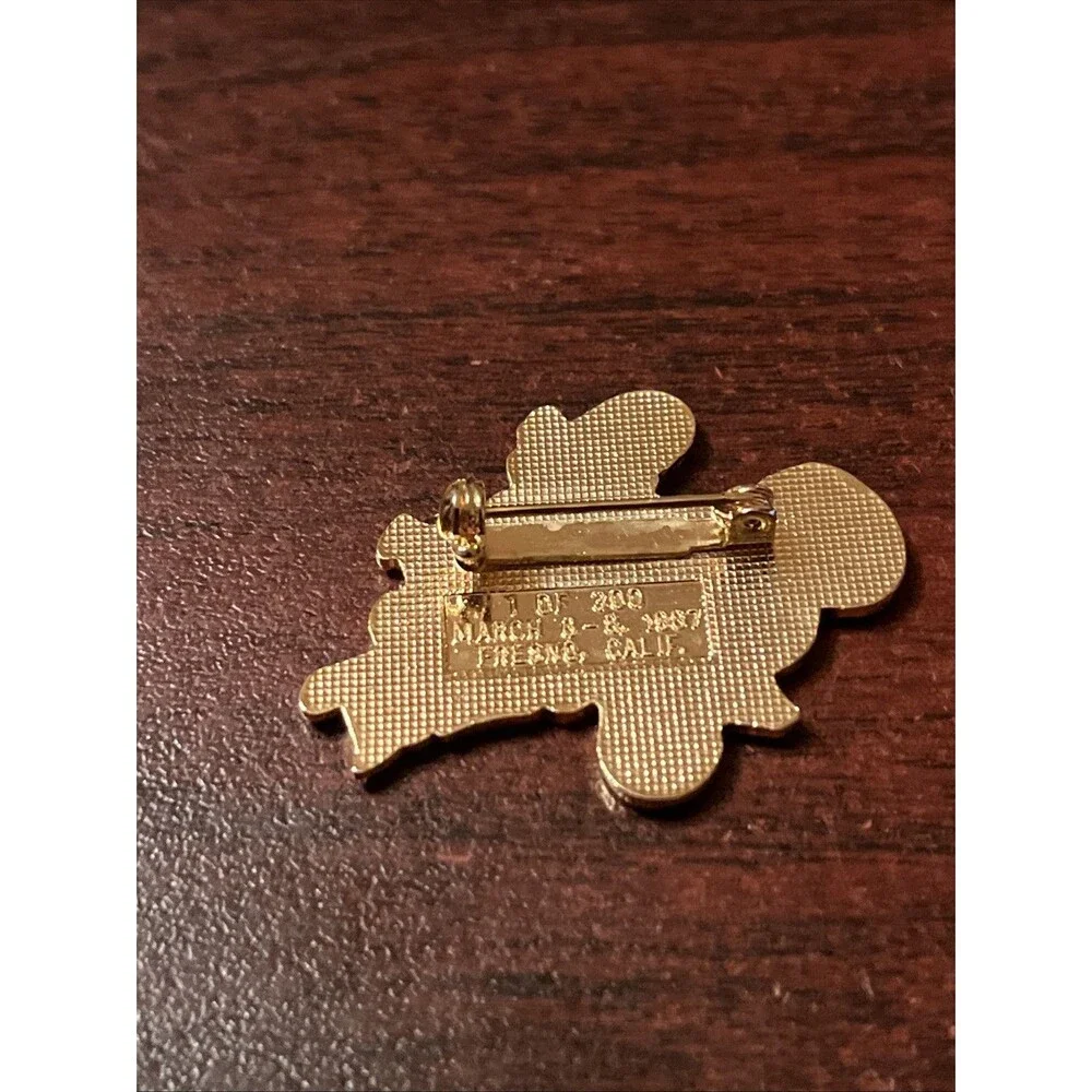 Coca-Cola Coke The Great Get Together Lapel Hat Pin LE‎ 300